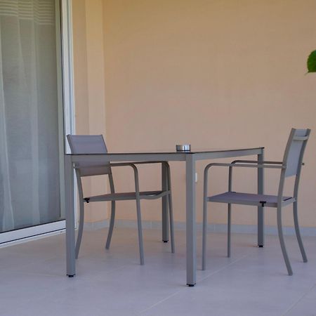 Resitour - Aphrodite Beachfront Pirgos Psilonerou 客房 照片